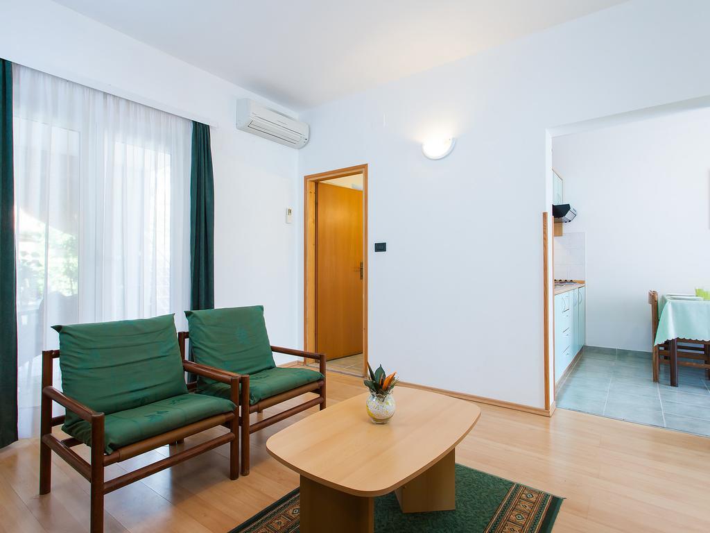 Apartments Villa Brioni I Fažana Oda fotoğraf