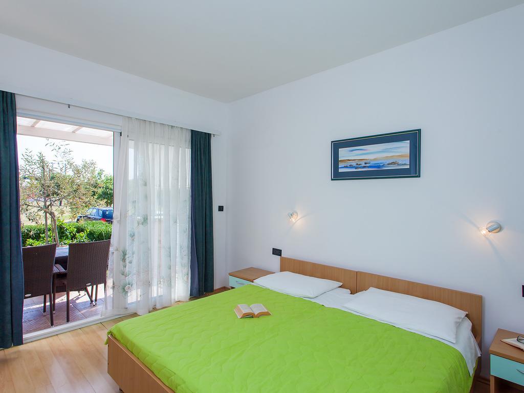 Apartments Villa Brioni I Fažana Oda fotoğraf