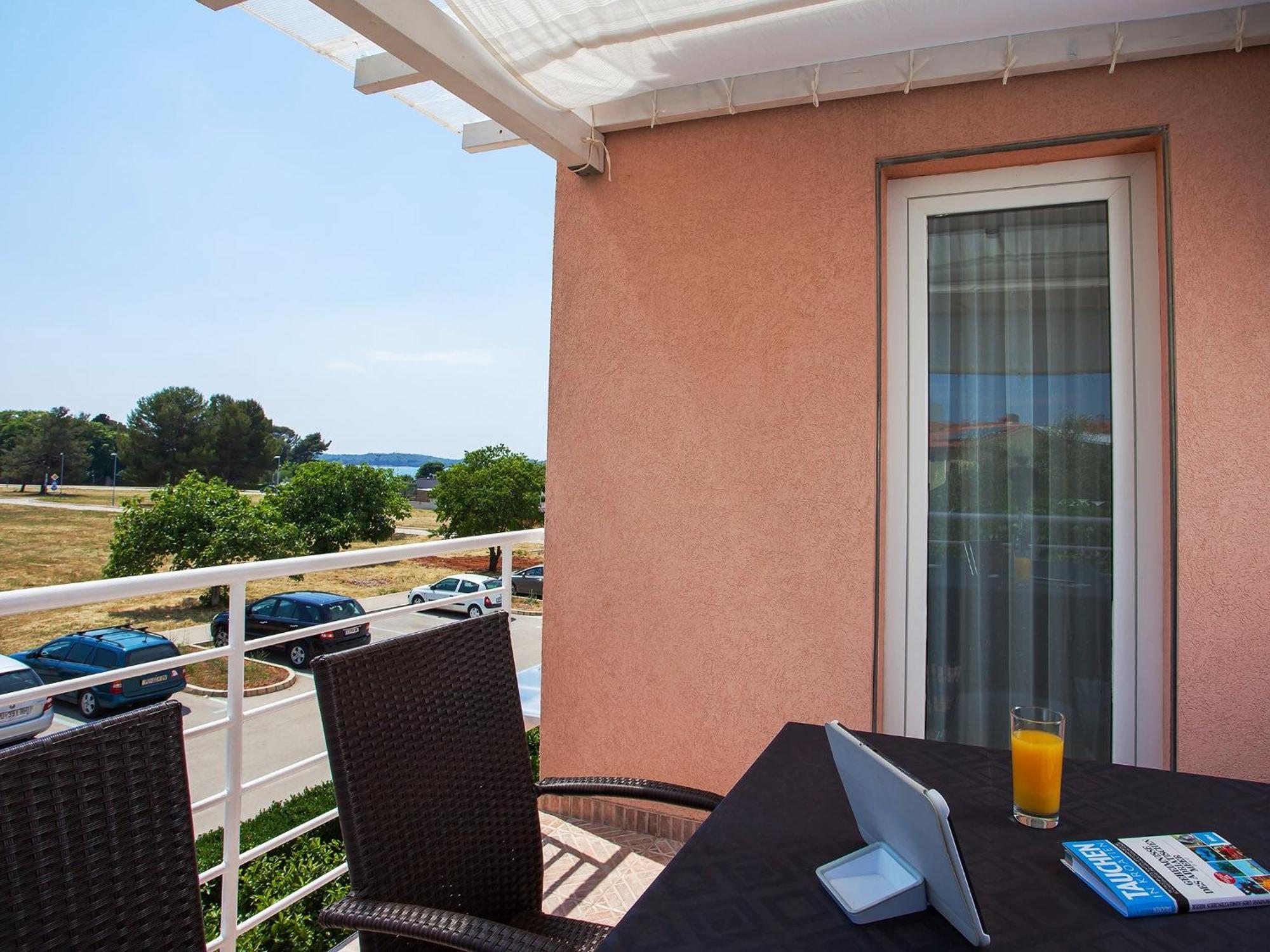 Apartments Villa Brioni I Fažana Oda fotoğraf